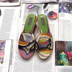 Emilio Pucci vintage multicolor printed open-toed kitten heels size US 7